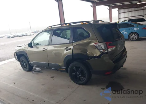 2022 Subaru Forester Wilderness z USA, uszkodzony, nr VIN JF2SKAMC2NH504783